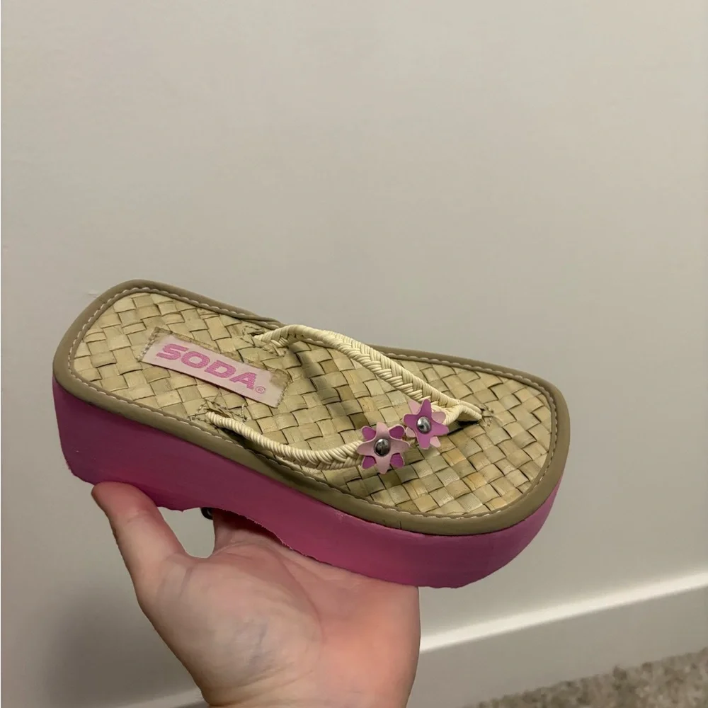 New Soda Platform Sandals – Pink & Brown – Multiple Sizes - Picture 3 of 7